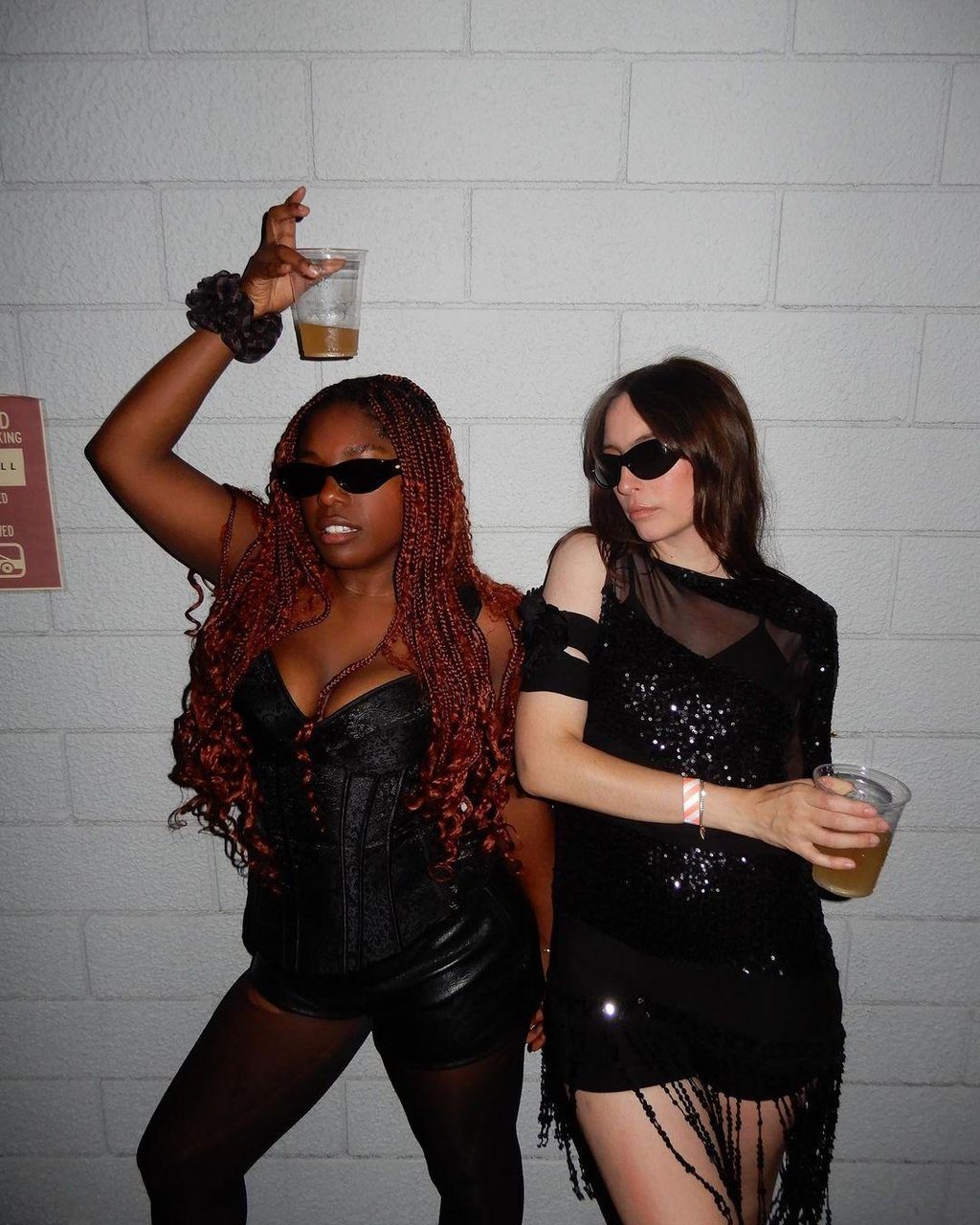 Coco & Clair Clair want to wear flip flops, party in Atlanta, & send their fans $1,000