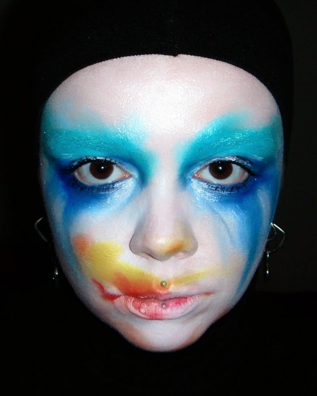Meet Mia Dermanovich, the MUA whose beauty is putting clean girls into a coma