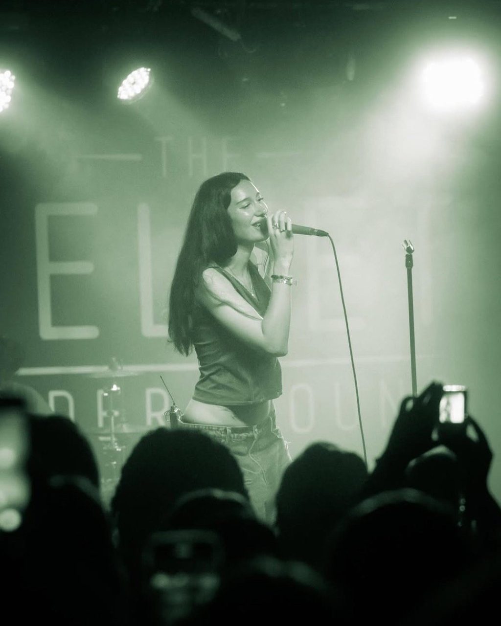 We spoke to Julia Wolf about “Twilight”, touring & the Illuminati