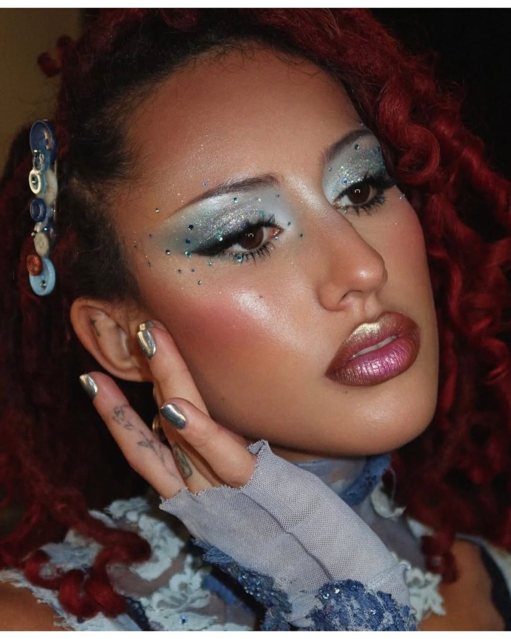 Absolutely talks touring with her sisters, manifestation, & her new album “PARACOSM”