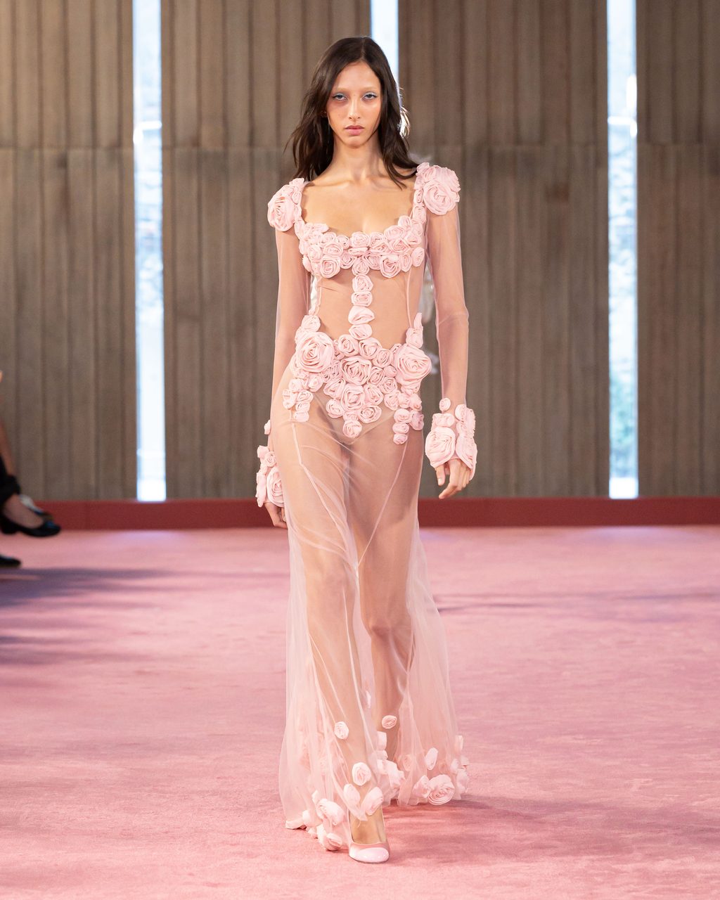 at-blumarine-ss27-pink-is-the-new-pink-2