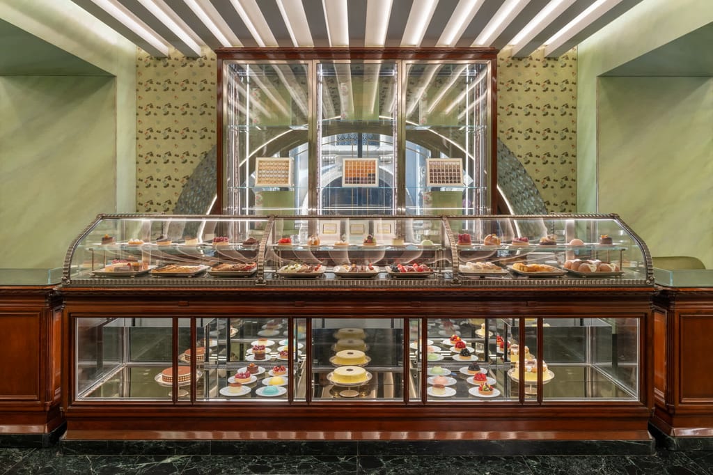 prada-is-taking-over-milan-with-prada-galleria-4