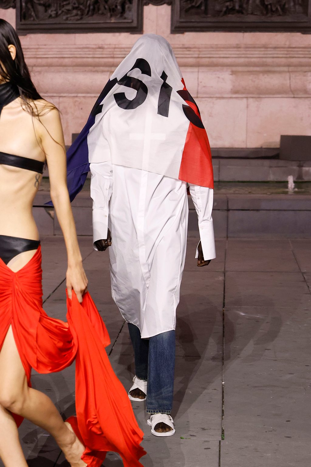 what-was-the-message-of-matieres-fecales-ss27-show-3